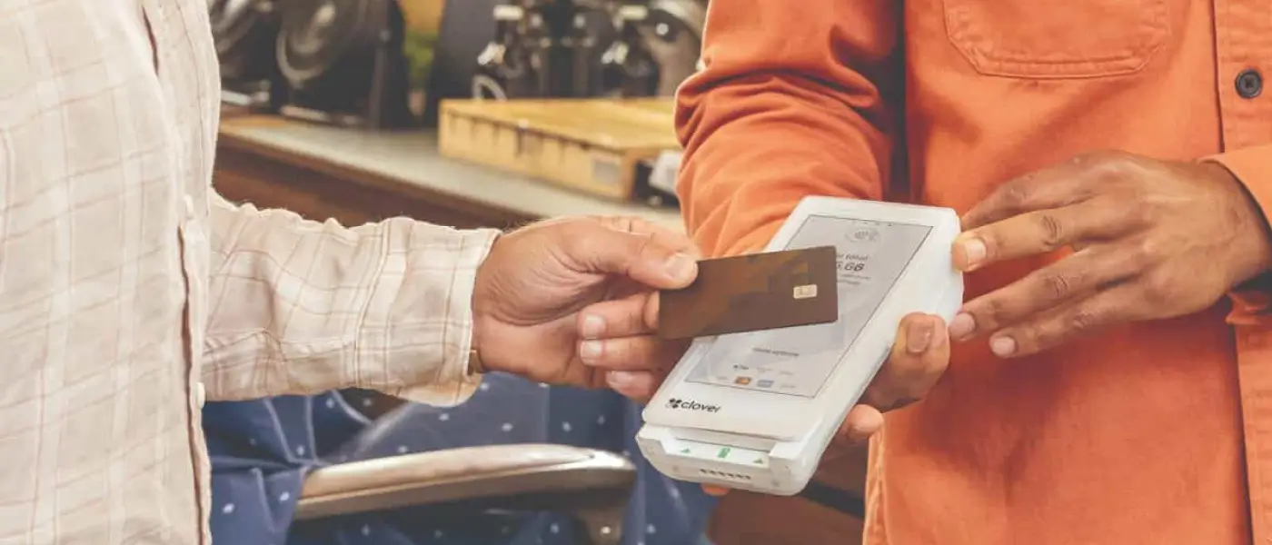 How to use a card reader